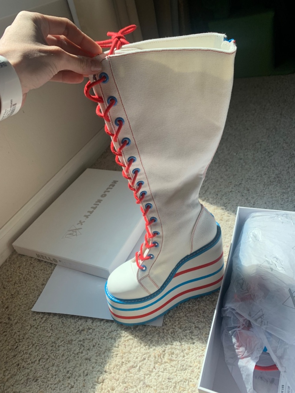 Hello Kitty YRU Detention Boots - Picture 5 of 5